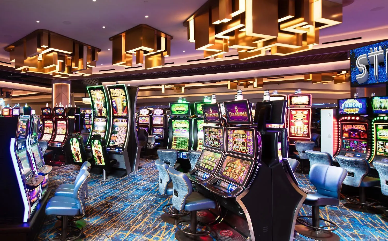 Enticing Stay At Strat Casino Strip Λας Βέγκας